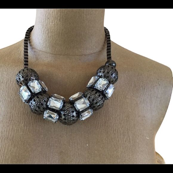 Large bead and rhinestone gunmetal grey necklace, collar style. J0005 - Picture 7 of 7